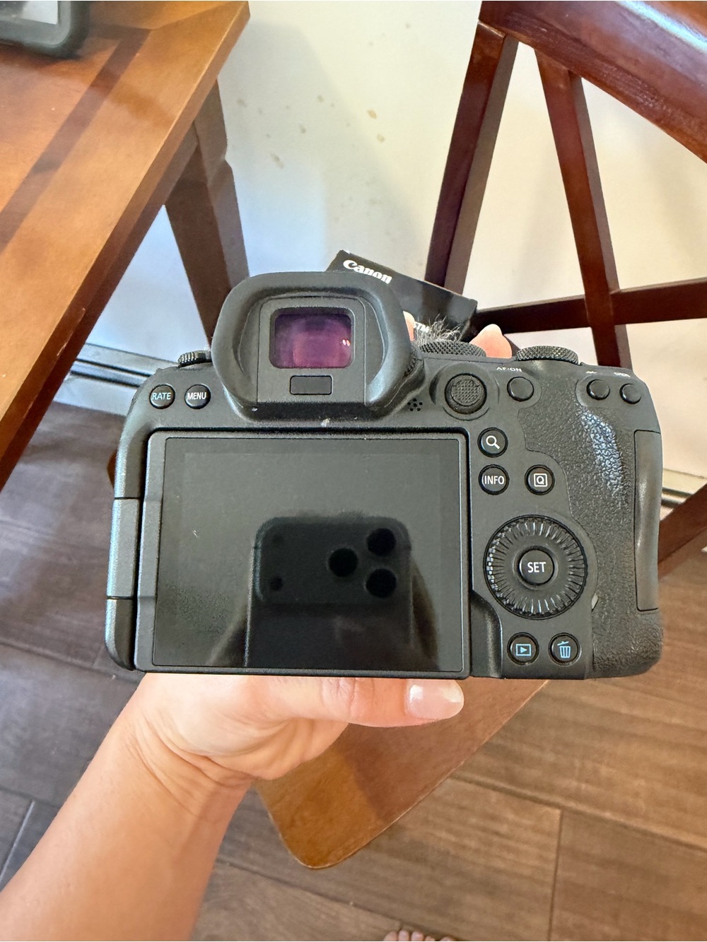 Canon R6 Camera - Picture 3 of 3